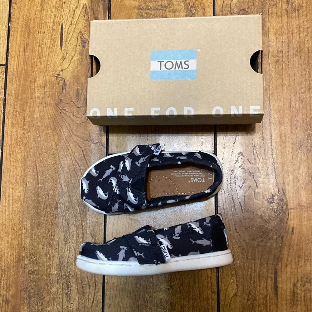 Tom’s toddler shoes